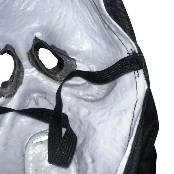 2013 Scream Mask Ghost Face Zombie  Mask Fun World  Halloween Mask - Picture 6 of 9